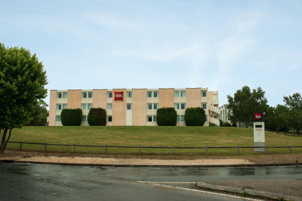 ibis Rambouillet