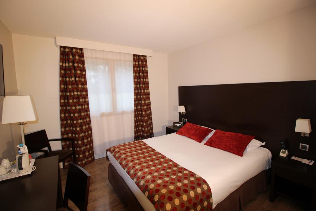 BEST WESTERN Hotel des Barolles - Lyon Sud