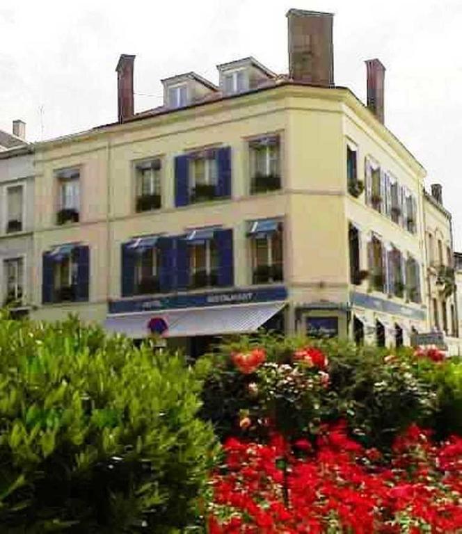 Hôtel De La Cloche