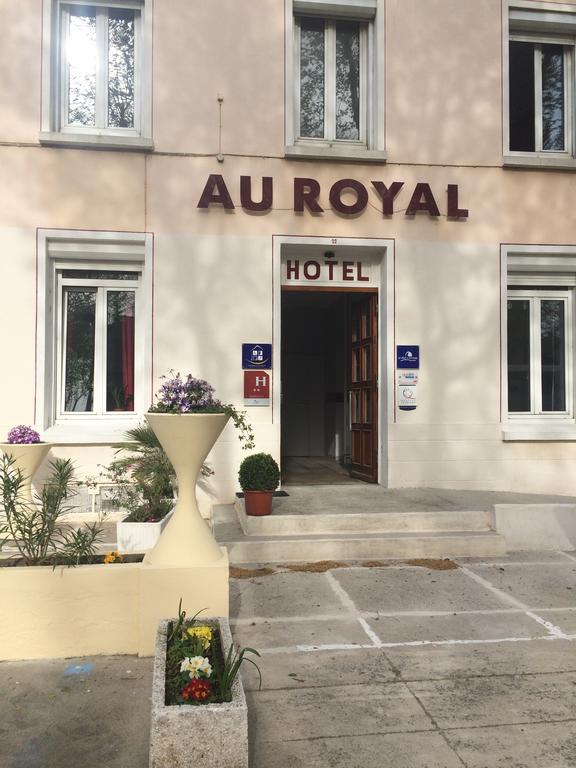 Au Royal Hotel