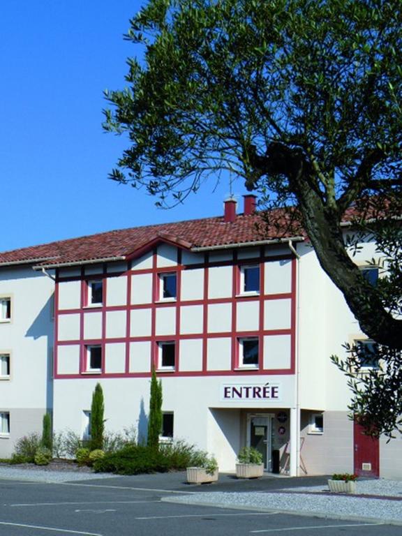 Inter-Hotel Les Bruyeres