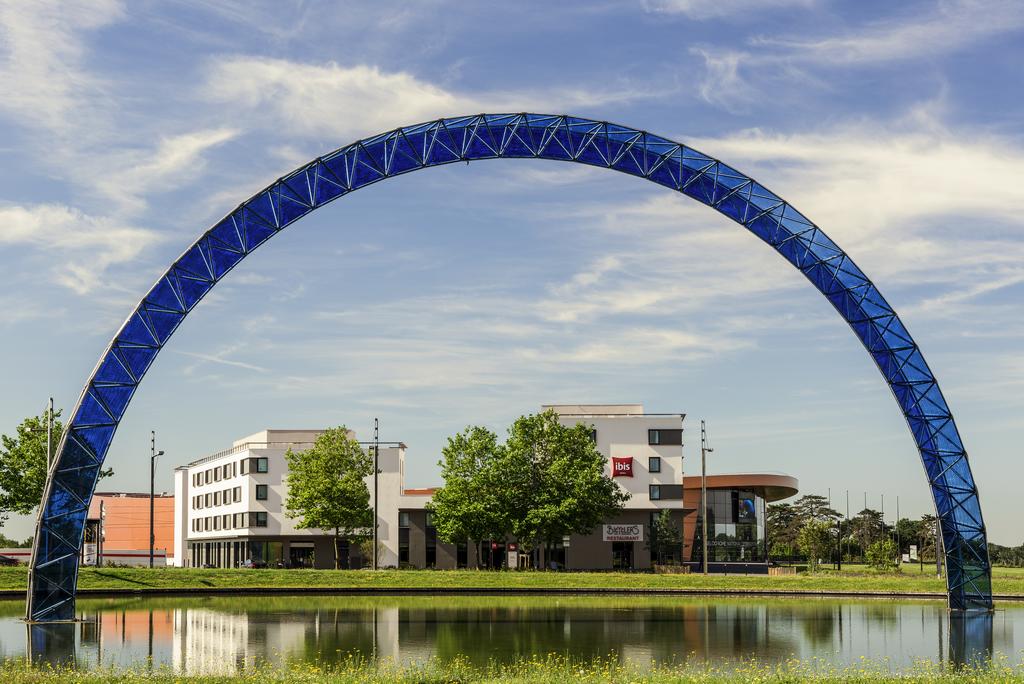 ibis Saint Quentin En Yvelines Velodrome