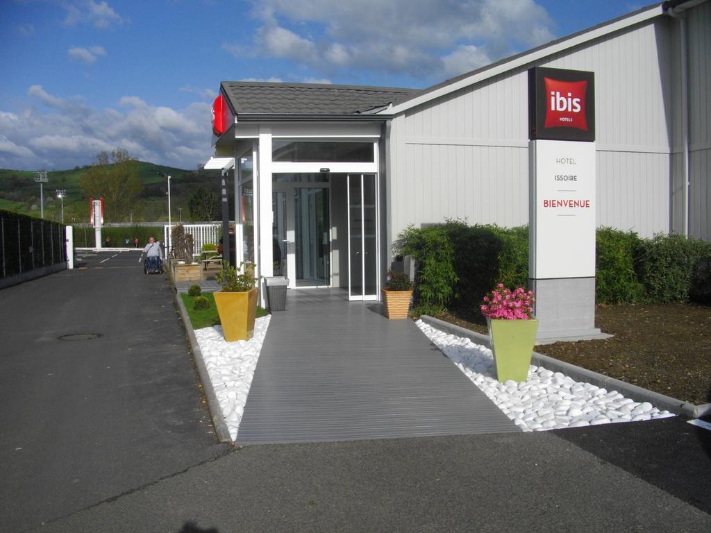 Ibis Issoire