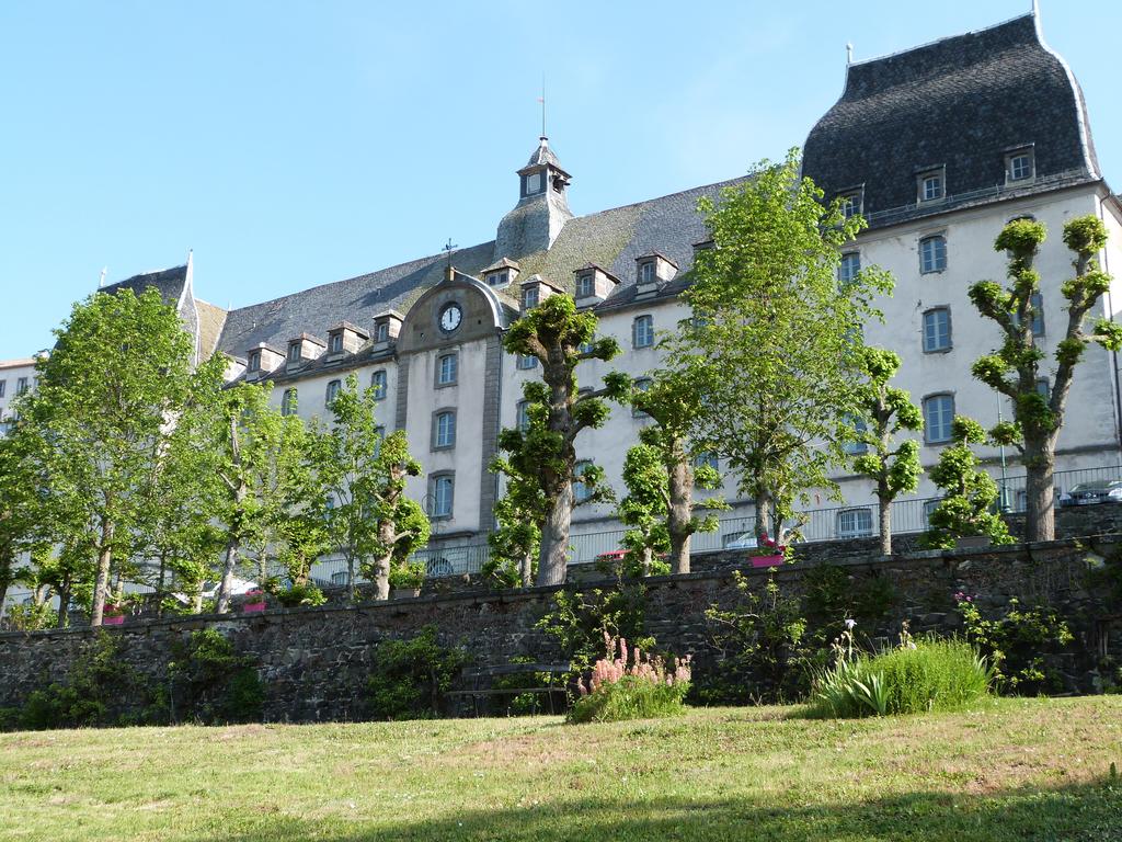 Hôtel-Restaurant les Planchettes