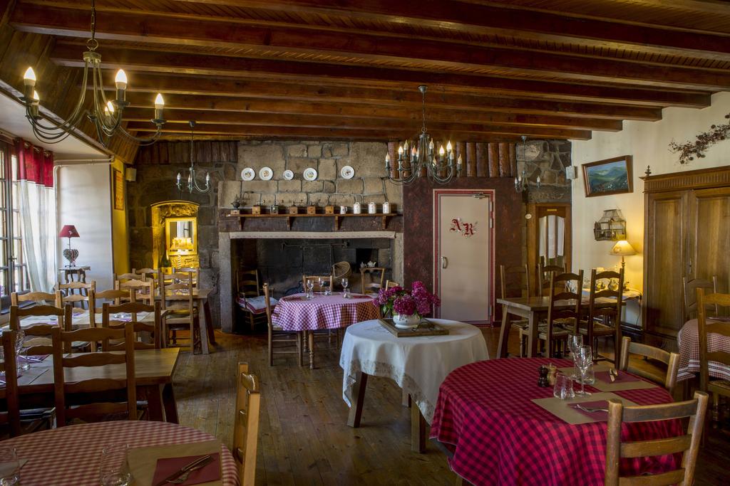 Hôtel Restaurant du Plomb du Cantal