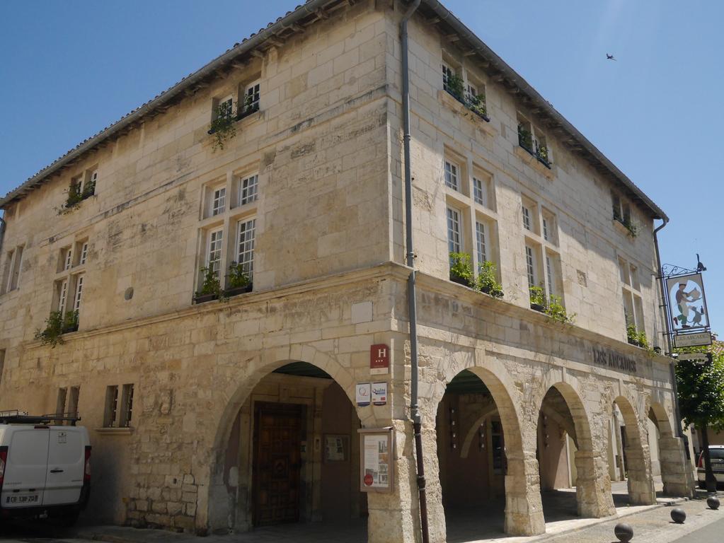 Hotel les Arcades