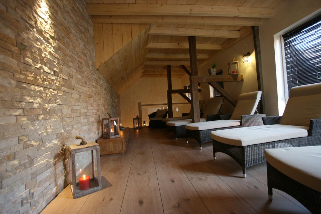 Les Authentics - Le Domaine dAutrefois and Spa