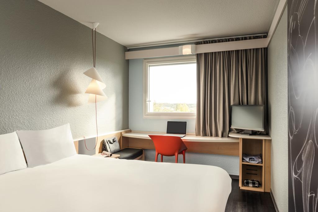 Ibis Paris Versailles Parly 2