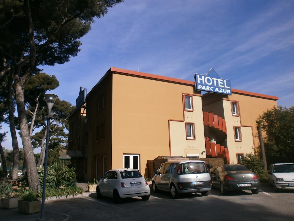 Brit Hotel Parc Azur