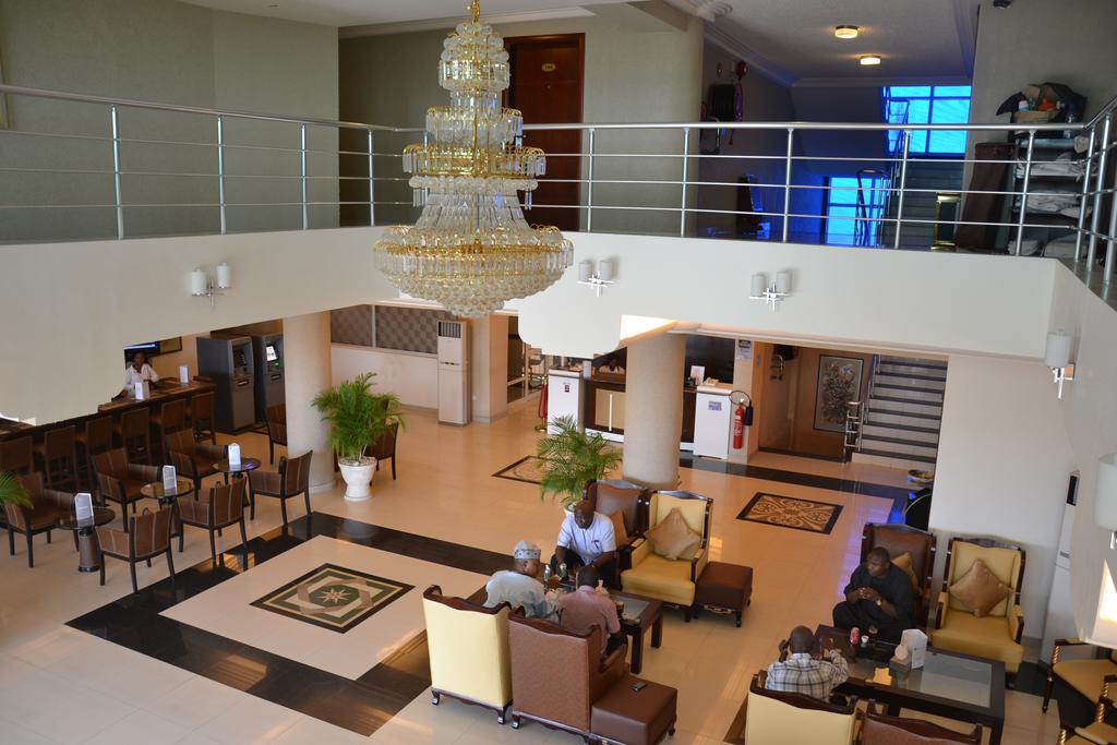 BEST WESTERN PLUS Nobila Airport Hotel