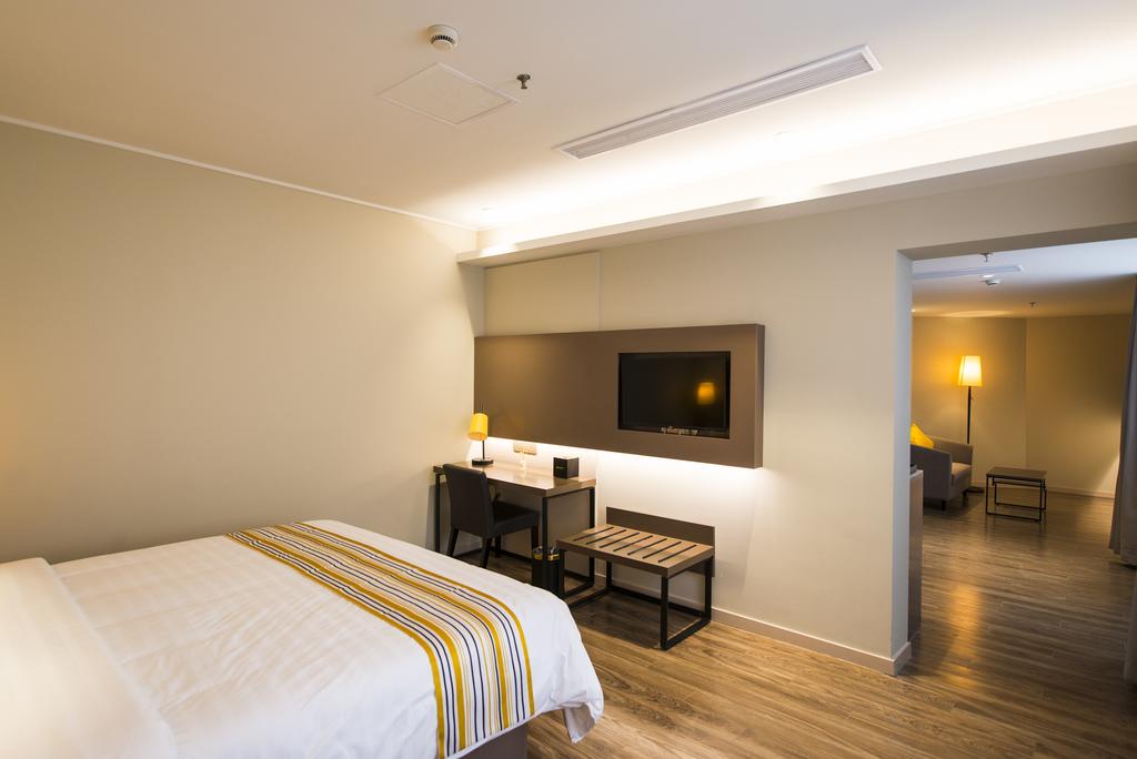 Home Inn Plus Guiyang Zaoshang Road