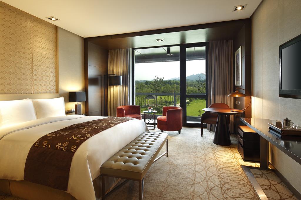 Crowne Plaza Xuzhou Dalong Lake