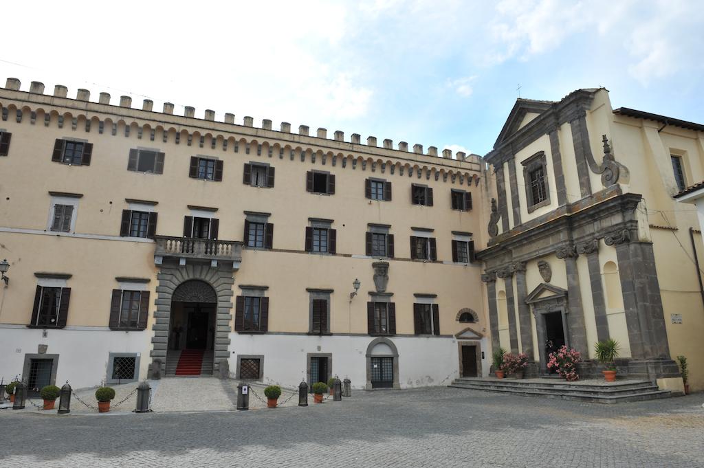 Castello Costaguti