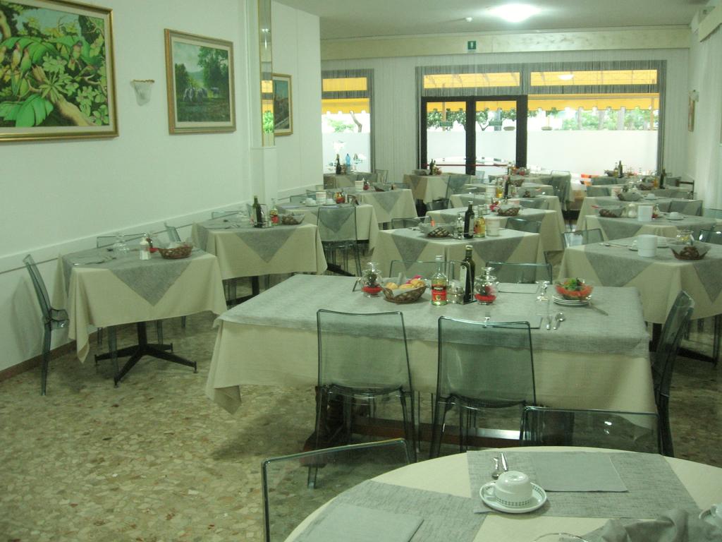 Hotel Luana