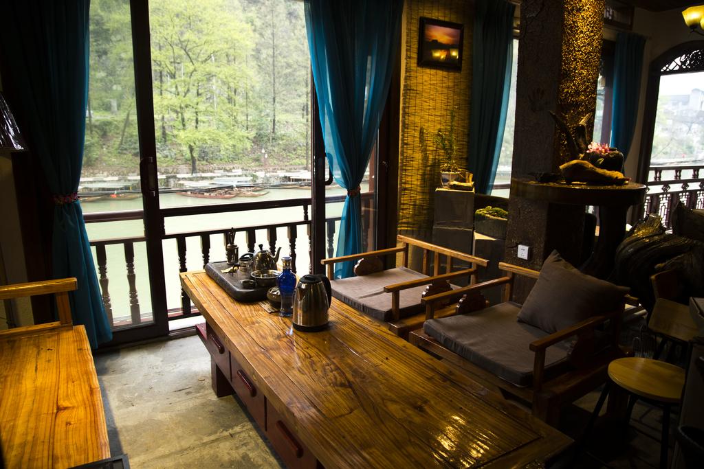 Tujia Ethnic Minority River-View Hotel