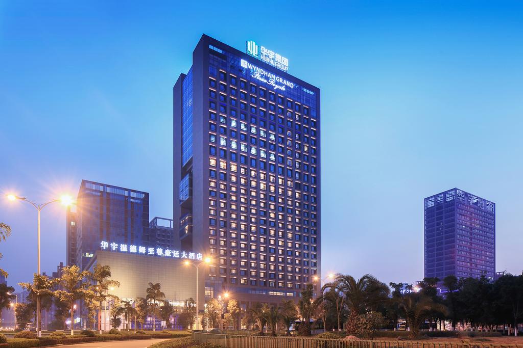 Wyndham Grand Plaza Royale Chongqing