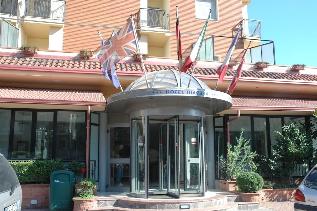 Hotel Niagara