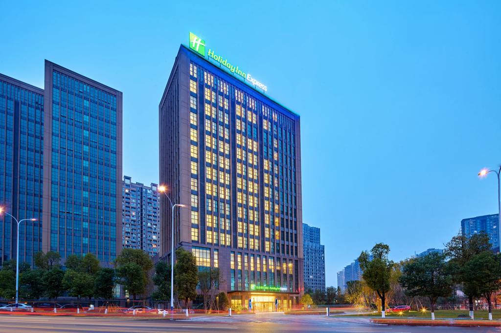 Holiday Inn Exp Chongqing University Town