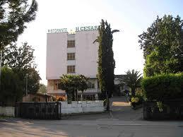 Hotel Cesari