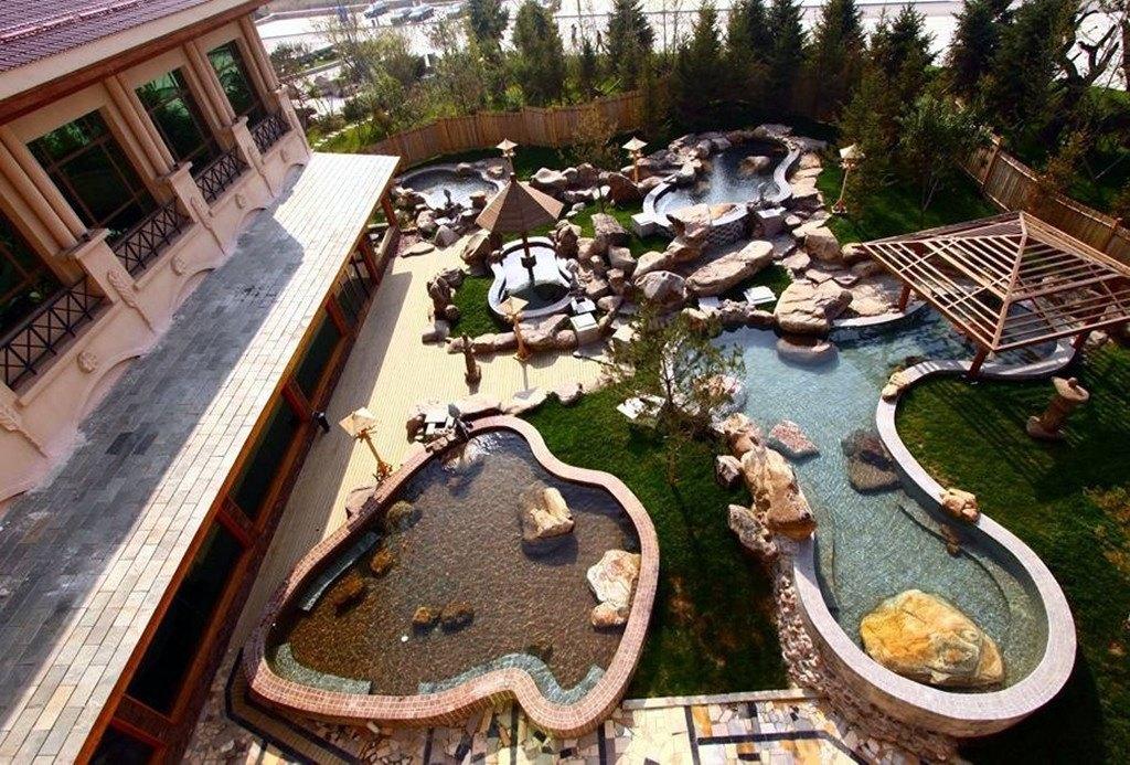 Tanghe Hot Spring Holiday Hotel