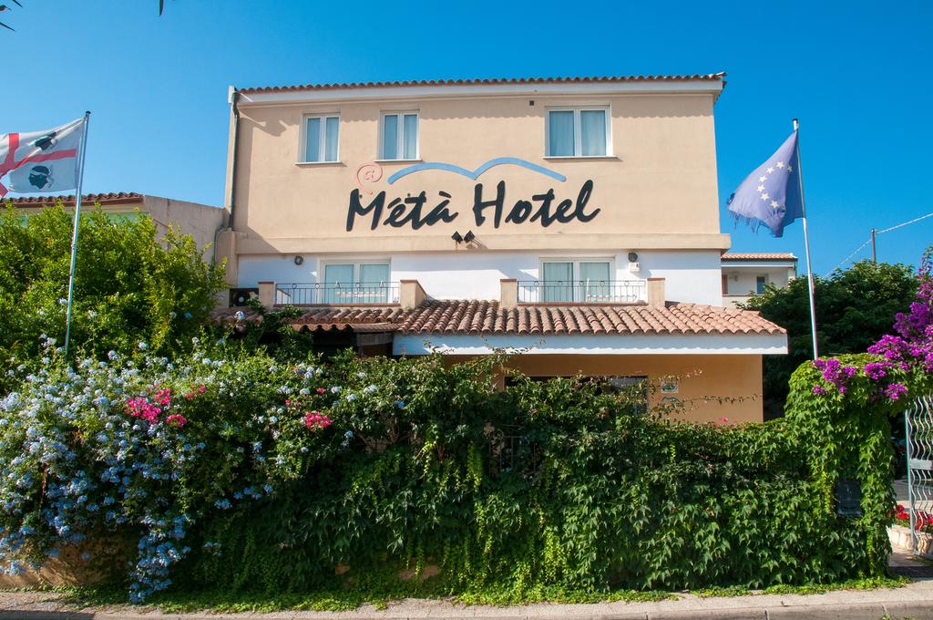 Meta hotel