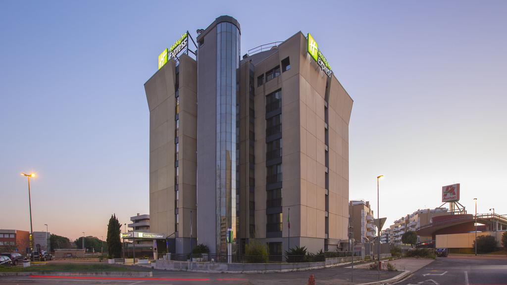 Holiday Inn Express Rome - East