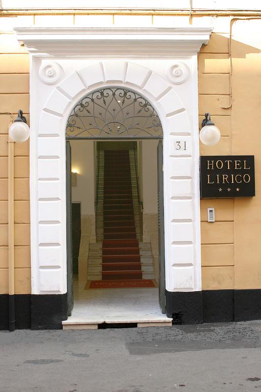 Hotel Lirico