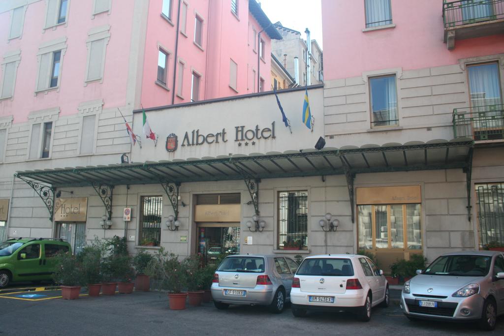 Albert Hotel