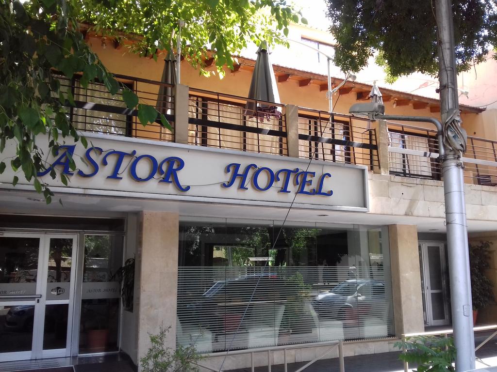 Astor Hotel