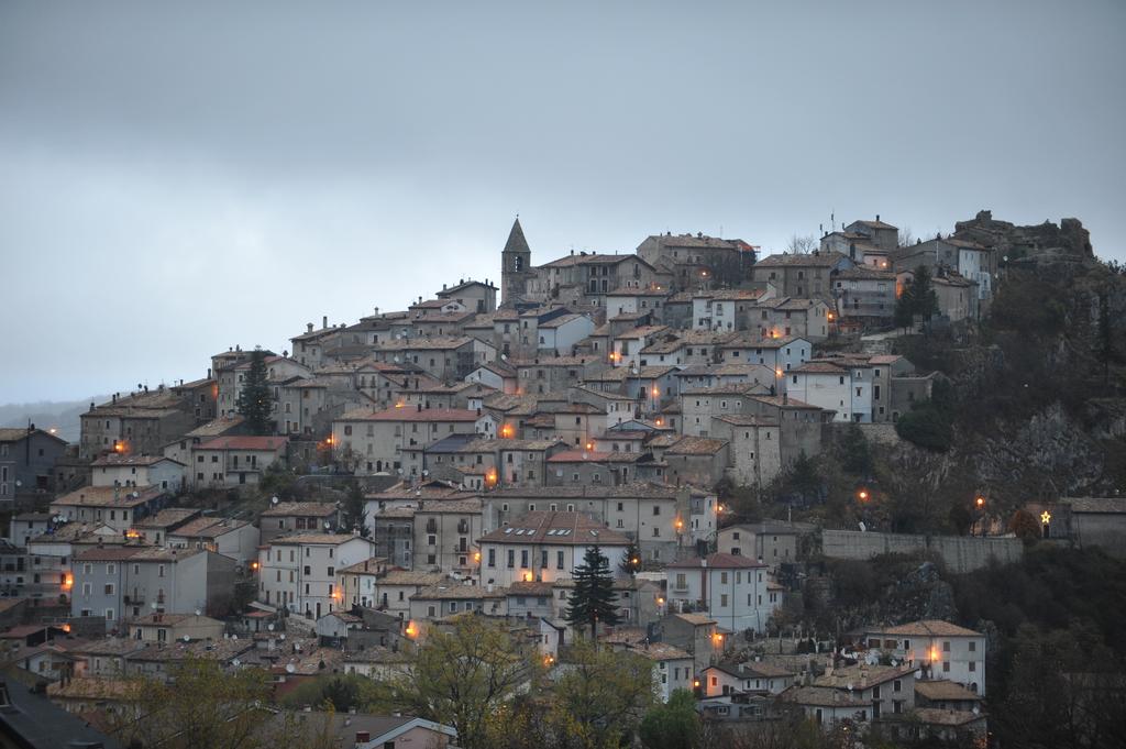 Robur Marsorum Albergo Diffuso