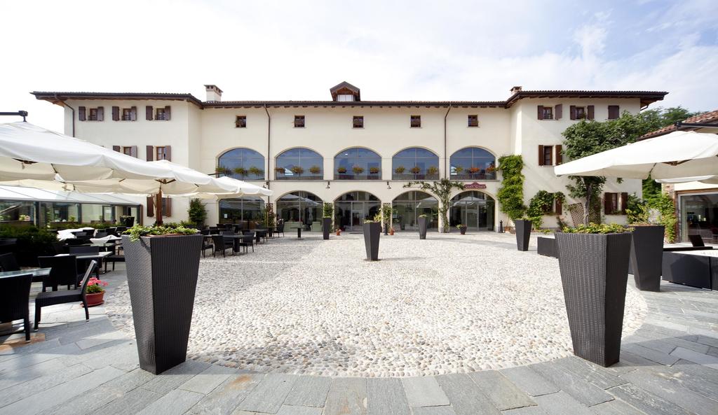 Hotel Cascina Canova