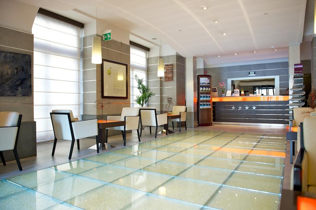 Best Western Crystal Palace Hotel