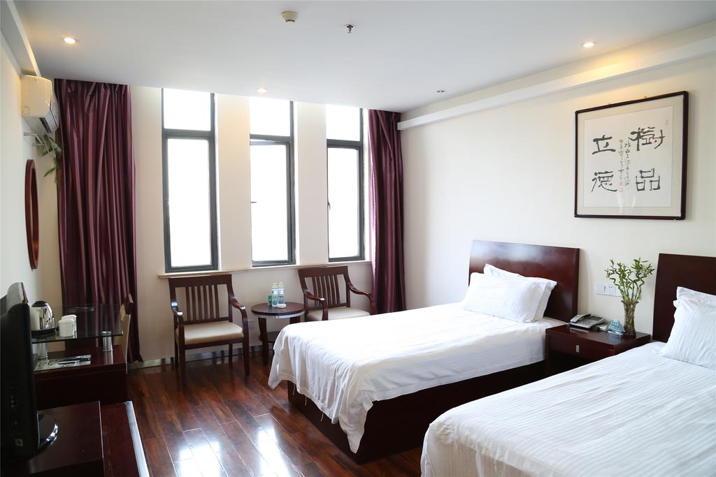 GreenTree Inn JiangSu HuaiAn LianShui Bus Station ZhanQian Square Express Hotel