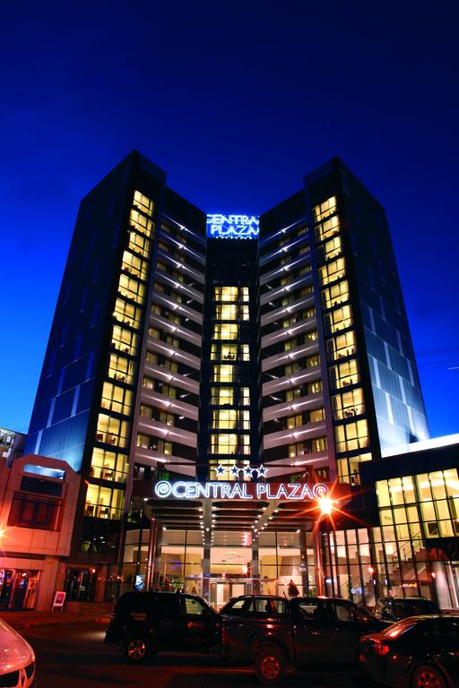 Central Plaza Hotel