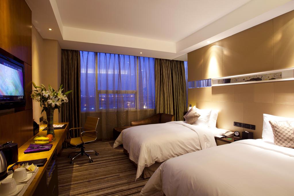 Celebrity Hotel Qingdao