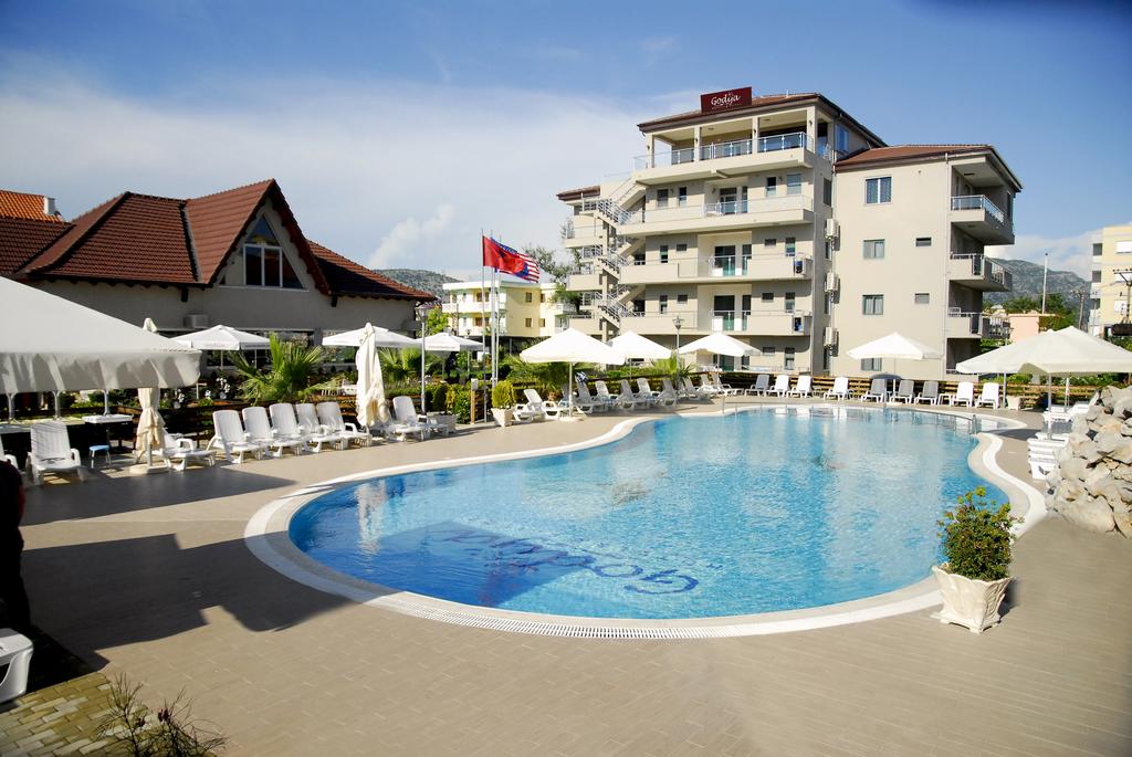 Godija Hotel and Suites