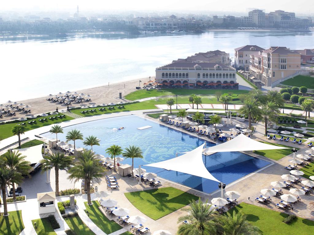 The Ritz-Carlton Abu Dhabi Grand Canal