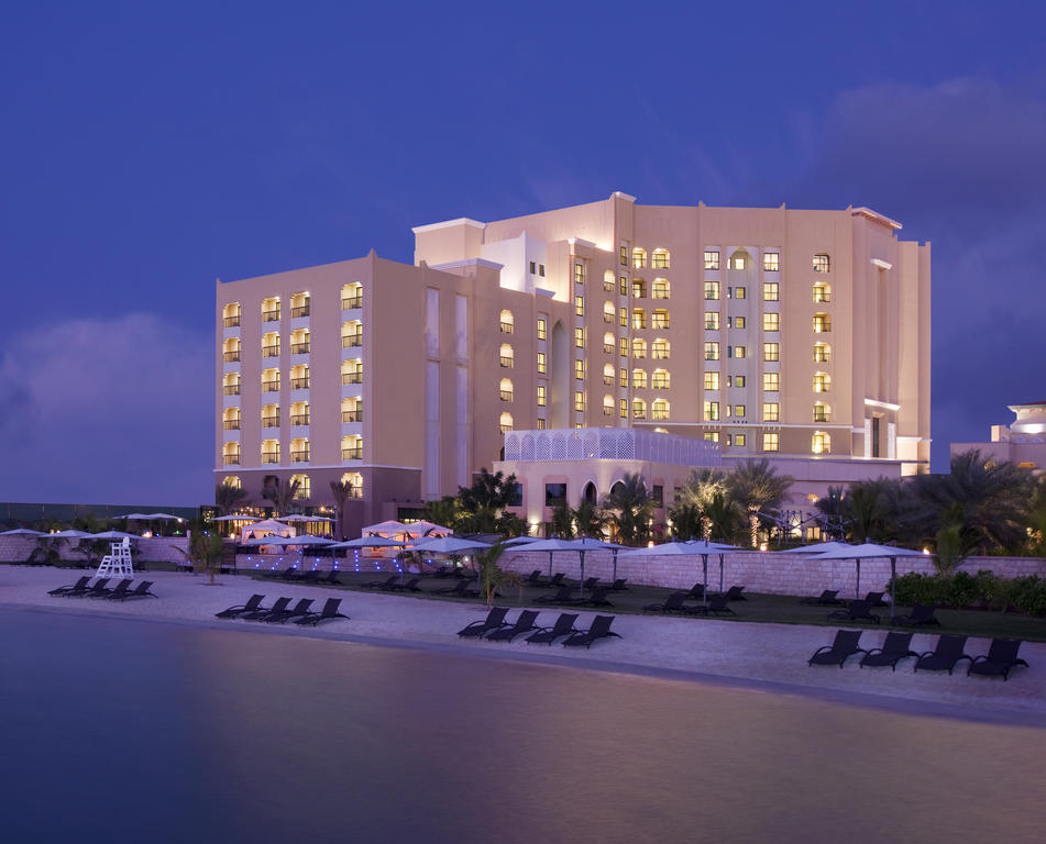 Traders Hotel Qaryat Al Beri Abu Dhabi - by Shangri-la