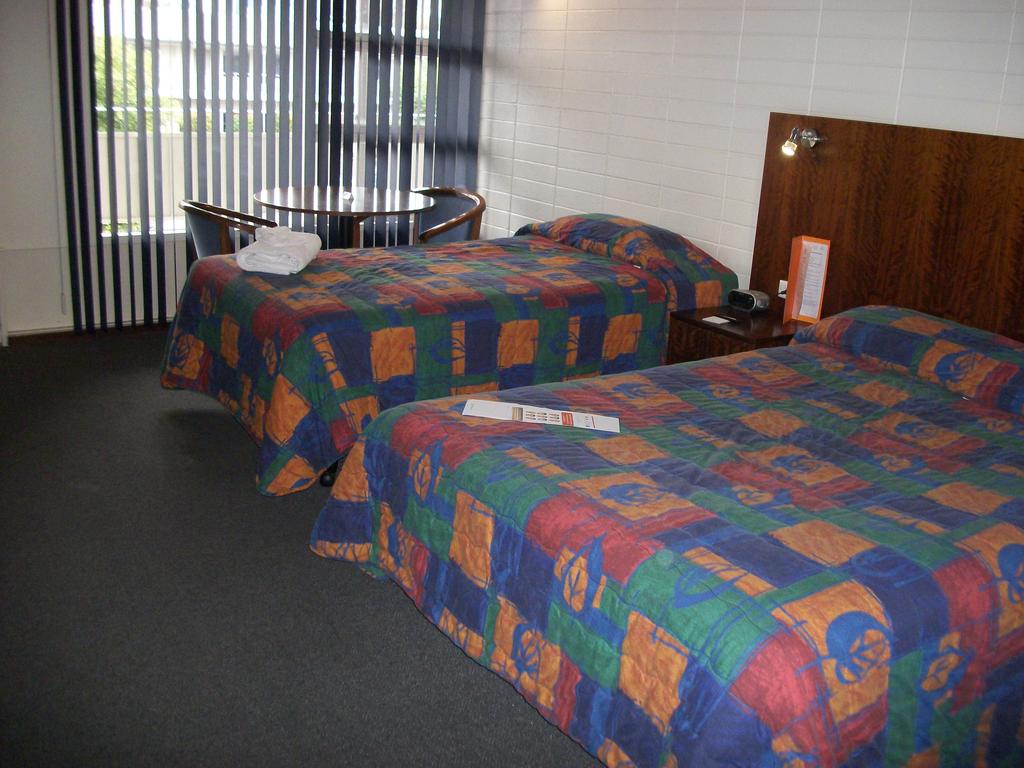 Country Comfort Motel Adelaide