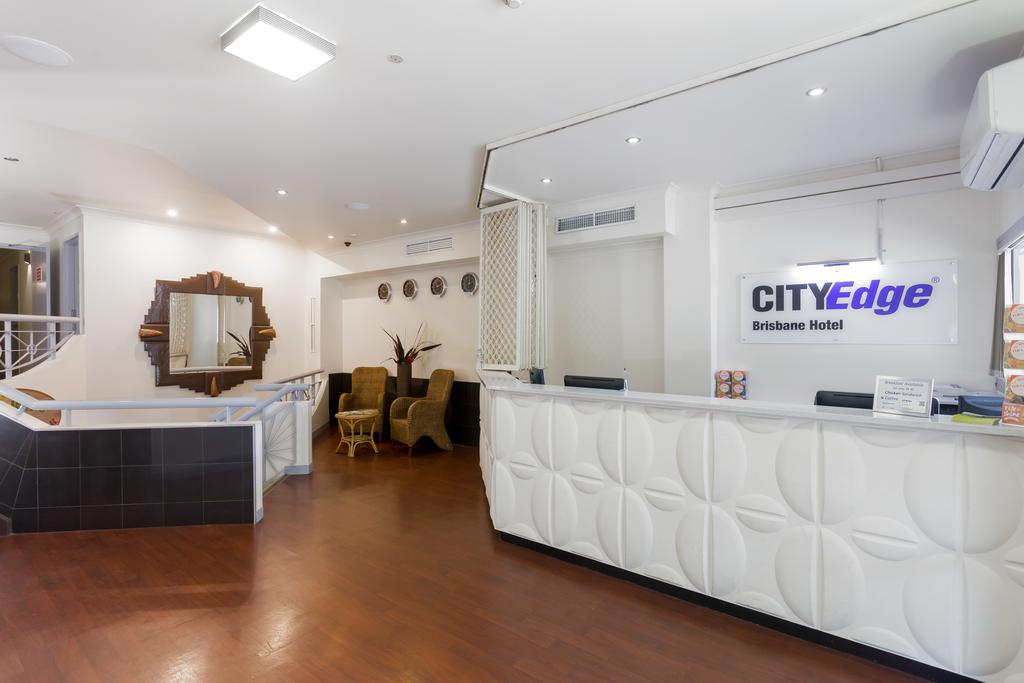 City Edge Brisbane Hotel