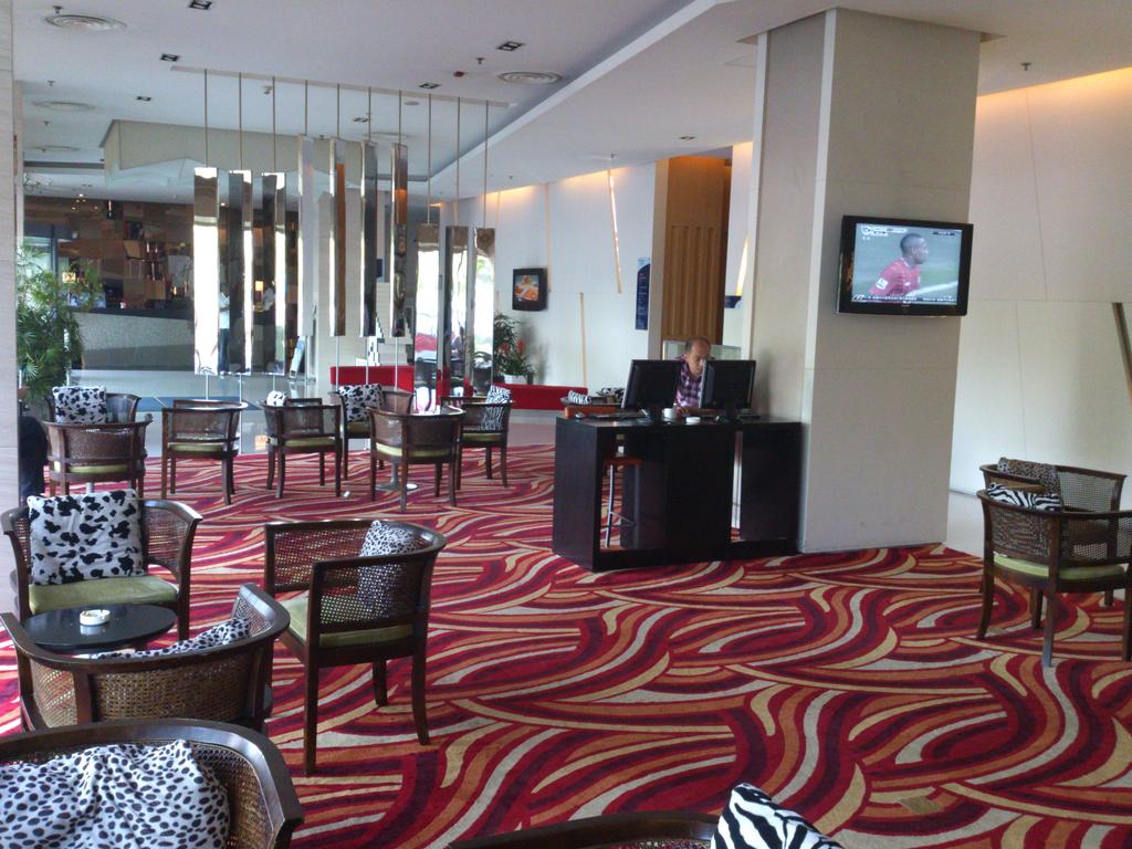 Holiday Inn Exp Meilong Shangh