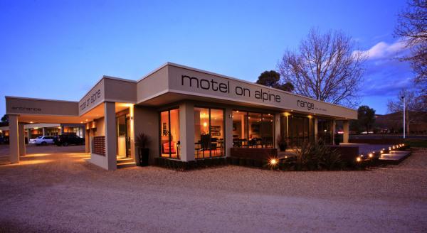 Motel On Alpine