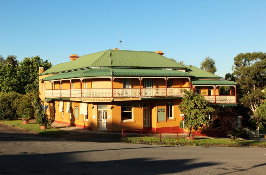 Settlers Arms Hotel