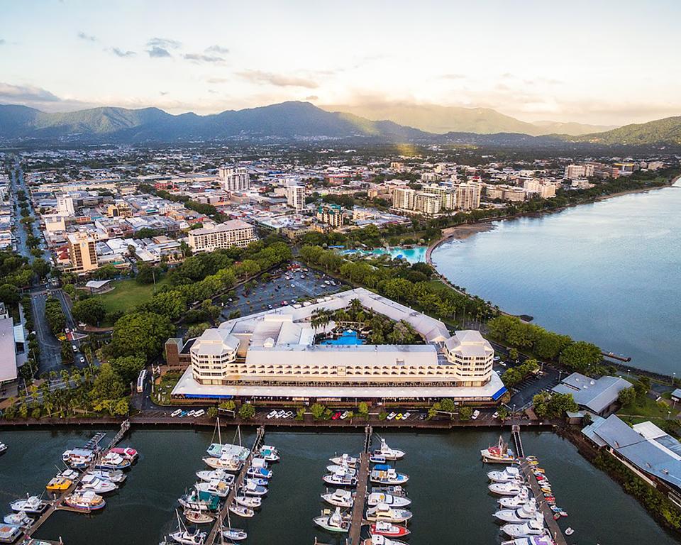 Shangri La Hotel The Marina Cairns