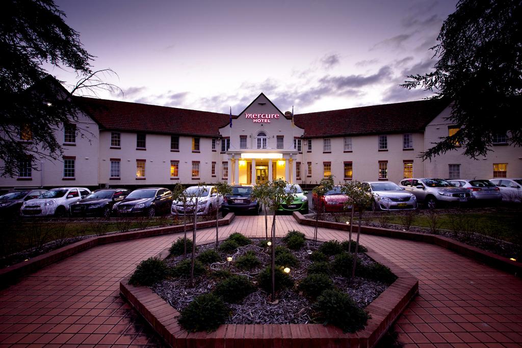 Mercure Canberra