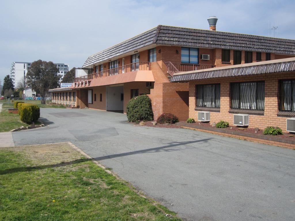 Canberra Lyneham Motor Inn