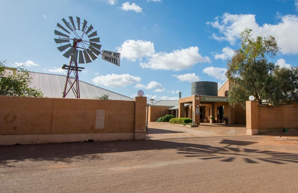 Mud Hut Motel