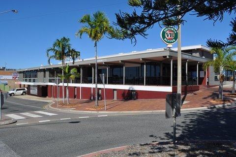 Queens Hotel and Motor Inn Gladstone