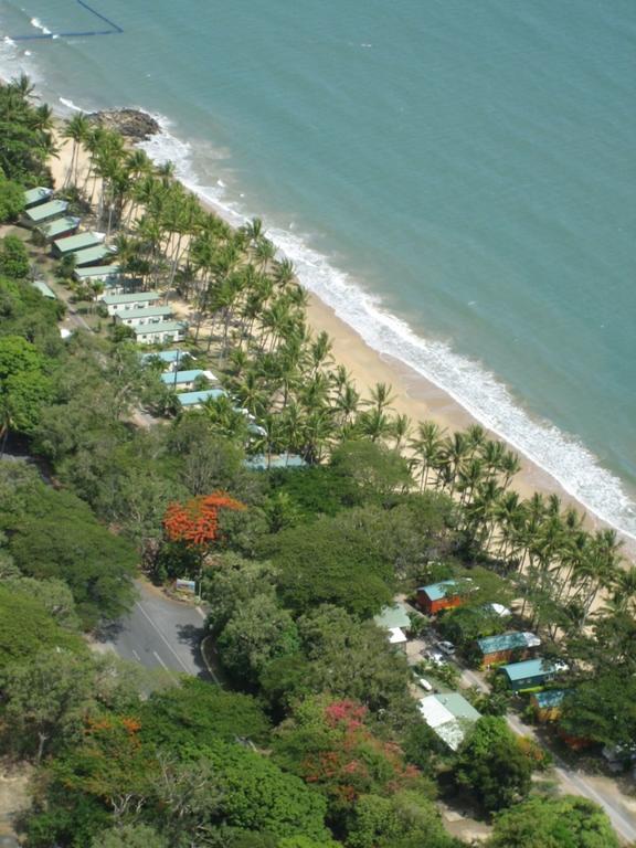 Ellis Beach Oceanfront Bungalows