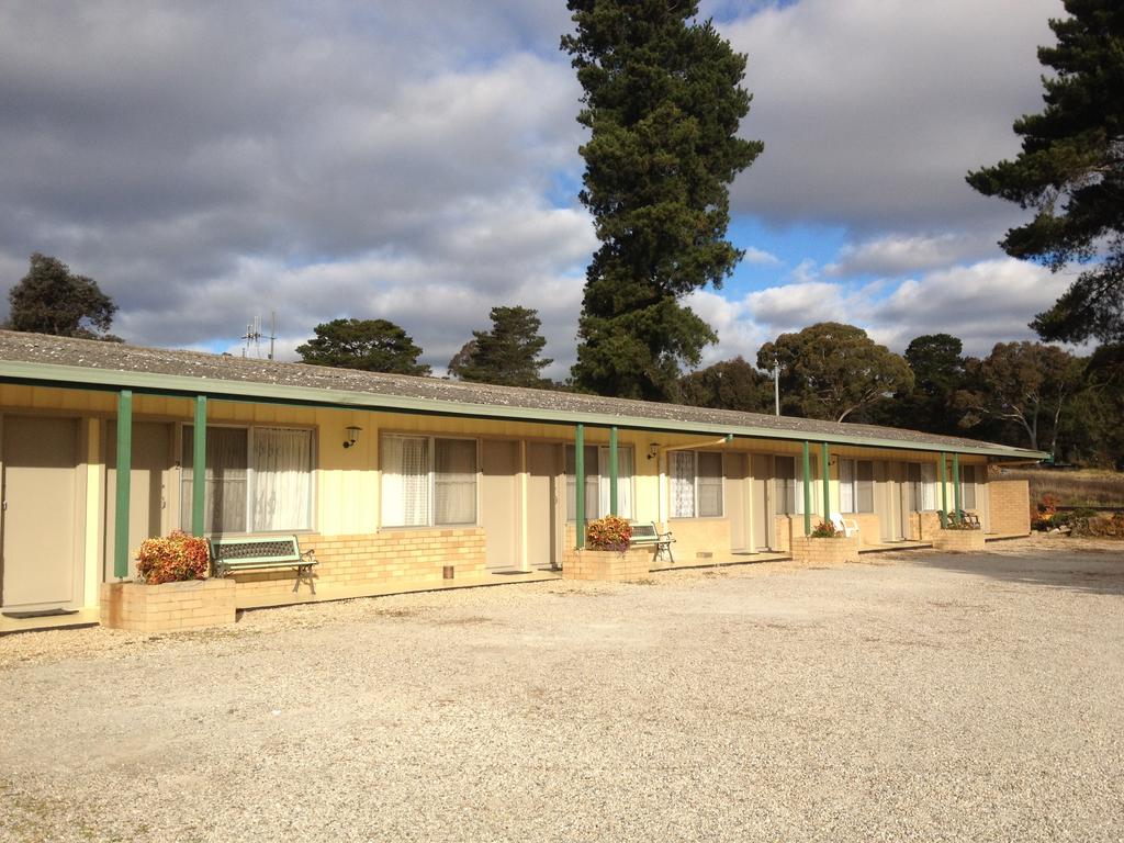 Governors Hill Motel